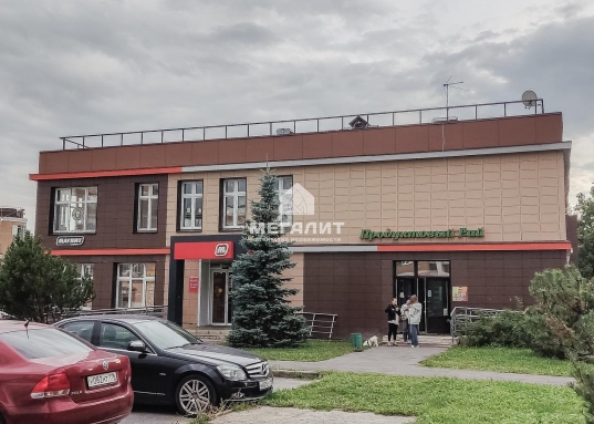 Предлагаем купить 2-х комнатную квартиру в ЖК «Лесной городок» по ул. Брусничная д. 32 (Приволжский район).<br />​​​​​​​<br /><strong><em><span style="text-decoration:underline;">О преимуществах квартиры:</span></em></strong><br />- улучшенная планировка<br />- общая площадь квартиры 65,5 кв.м, без лоджии 57,7 кв.м<br />- раздельные комнаты: 15,2 кв.м и 17,2 кв.м<br />- просторная кухня 10,8 кв.м<br />- большой санузел 5,7 кв.м с водонагревателем<br />- прихожая 8,8 кв.м с вместительным шкафом для одежды<br />- утепленная застекленная лоджия длиной 6 м<br />- остается кухонный гарнитур с встроенной техникой, холодильник, водонагреватель, спальный гарнитур, шкафы для одежды, телевизор<br /><br /><strong><em><span style="text-decoration:underline;">О доме и инфраструктуре:</span></em></strong><br />- кирпичный дом с чистыми подъездами<br />- 2012 год постройки<br />- в жилом комплексе представлены дома только малоэтажной постройки<br />- достаточное количество парковочных мест, как для жителей, так и для гостей<br />- благоустроенные дворы с детскими игровыми и спортивными площадками и зонами отдыха<br />- великолепное озеленение придомовых территорий декоративными кустарниками, хвойными деревьями и многолетними цветами<br />- до центра города 15 минут на авто<br />- остановка автобуса в 3-х минутах ходьбы<br />- продуктовый магазин «Магнит» в 5-ти минутах ходьбы от дома<br /><br /><strong><em><span style="text-decoration:underline;">О документах:</span></em></strong><br />- 1 взрослый собственник<br />- без занижений и обременений<br />- проходит по ипотеке<br />- чистая продажа<br /><br />Рядом расположены улицы: Рауиса Гареева, Оренбургский тракт, Братьев Батталовых, Гарифа Ахунова, Баки Урманче.<br /><br />Звоните, покажем в удобное для Вас время.<br /><br /><strong><em>С уважением, ваш гид в мире недвижимости, Эльмира Шайдуллина.</em></strong><br /><strong><em>АН «МЕГАЛИТ» основано в 2004 году.