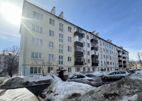 Адрес: ул. Олега Кошевого, дом 4а, Количество комнат: 1, Общая площадь: 30 м<sup>2</sup>, Жилая площадь: 16 м<sup>2</sup>, Площадь кухни: 6 м<sup>2</sup>, Этаж: 2/5, Тип дома: Кирпичный, Район: Авиастроительный