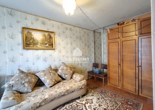 Без занижений, долгов и обременений, взрослый собственник!<br />​​​​​​​<br />Рядом с домом школы-гимназии, детские сады, торговые центры и магазины, поликлиники, спортивные комплексы и фитнес центр, парк, остановка общественного транспорта.</p><p>Отдельно стоит выделить удобство проживания благодаря реконструкции дороги Горьковского Шоссе.